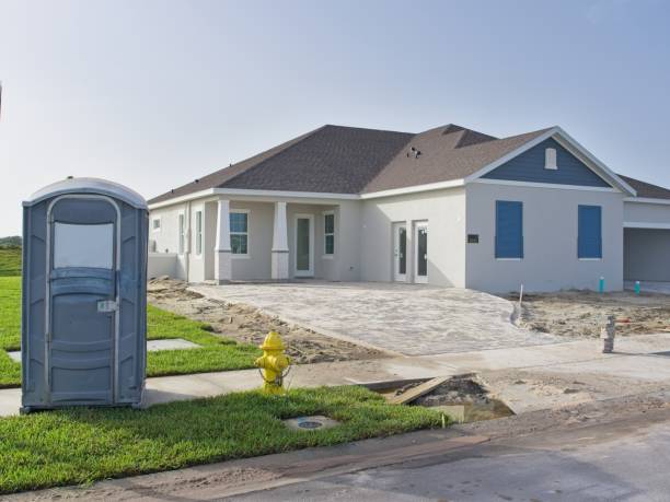 Porta potty delivery and setup in Edwardsville, KS